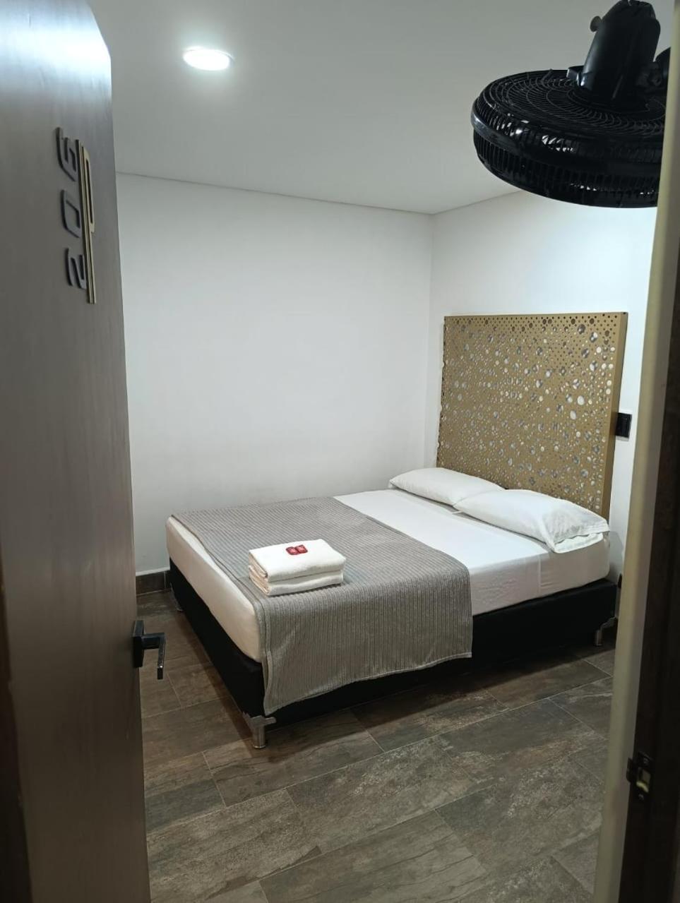 Hotel Prestige Medellín Zewnętrze zdjęcie