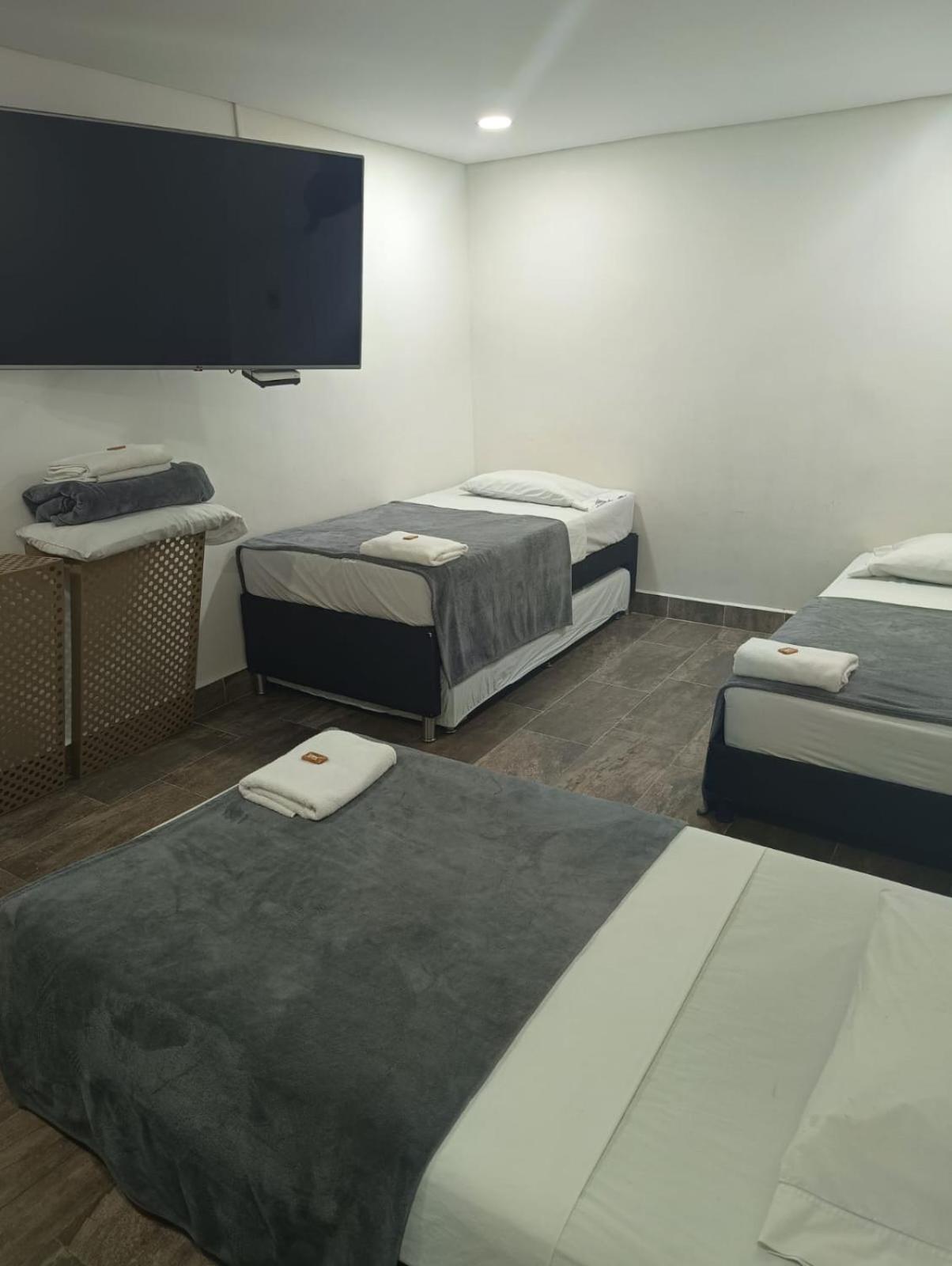 Hotel Prestige Medellín Zewnętrze zdjęcie
