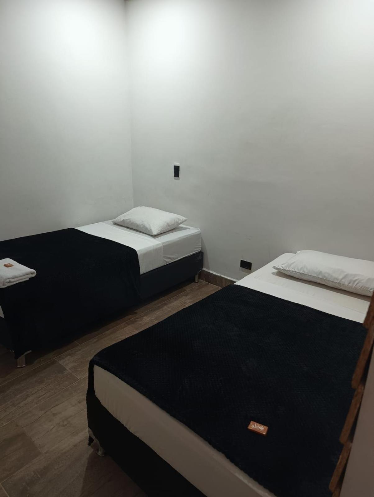 Hotel Prestige Medellín Zewnętrze zdjęcie